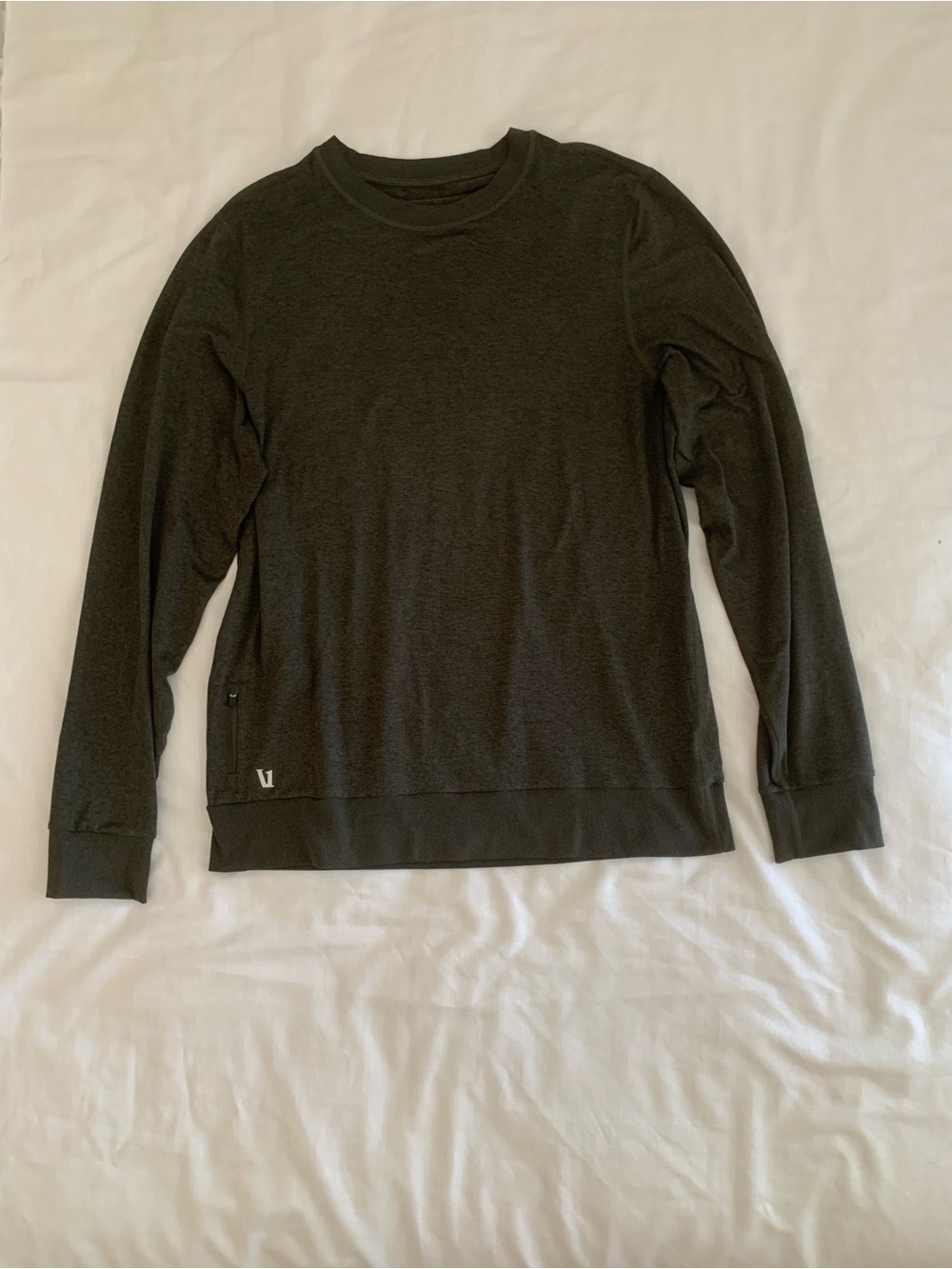 Vuori Men's Ponto Performance Crew Pullover Charcoal Heather EUC Size L